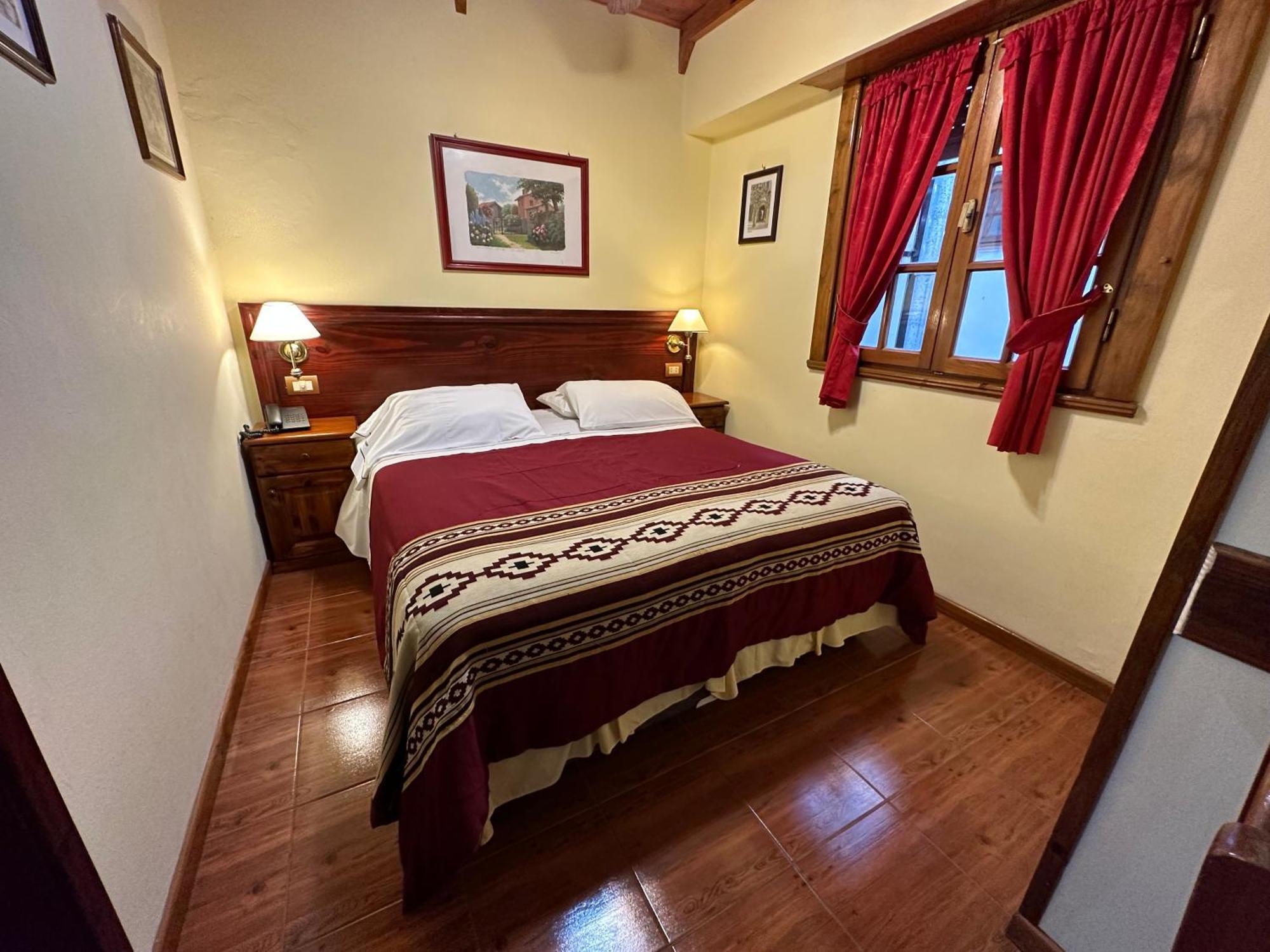 מר דל פלאטה Hosteria Sirenuse מראה חיצוני תמונה